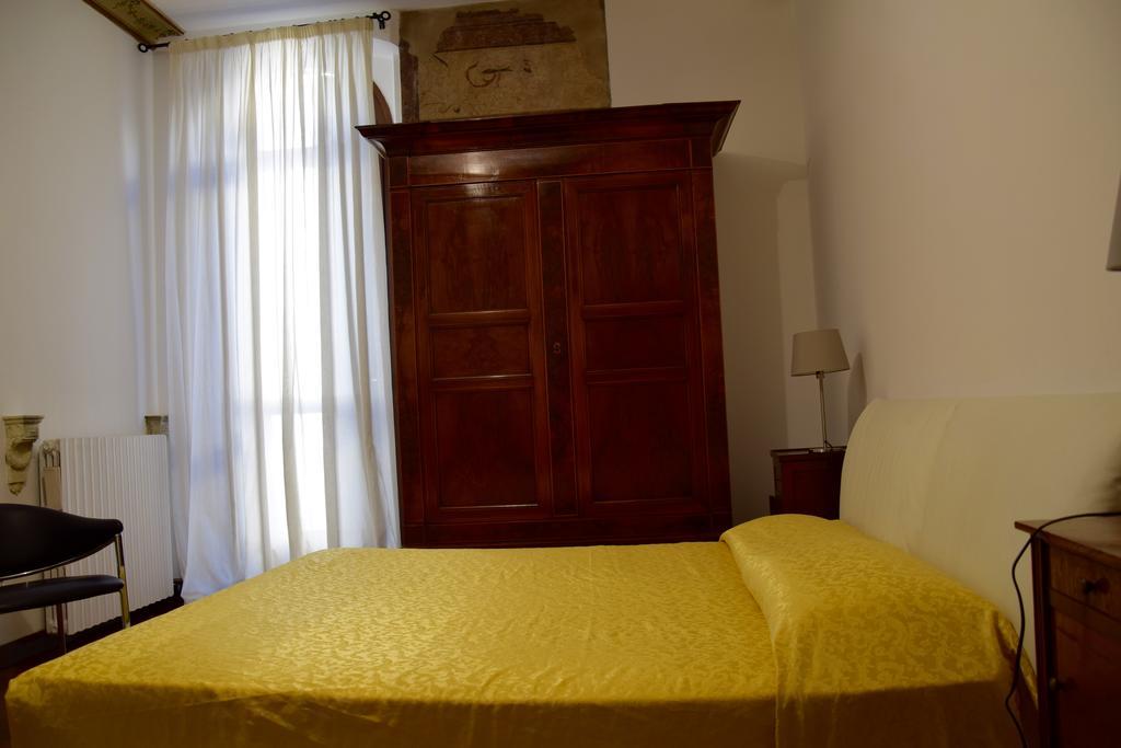 Ball Apartments Loc 04163 Verona Bilik gambar