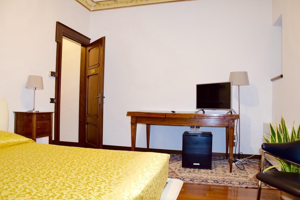 Ball Apartments Loc 04163 Verona Bilik gambar